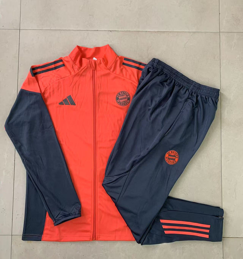 PANTALONI + FELPA BAYERN MONACO I 24/25 